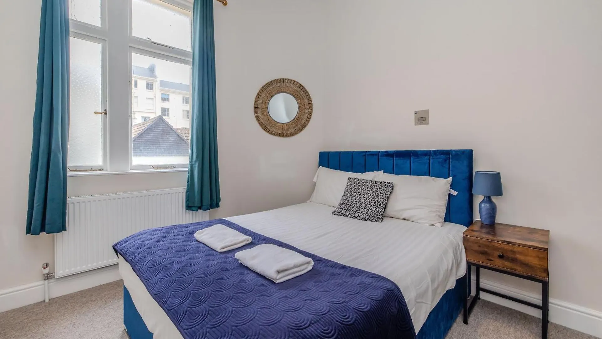Apartment Flash Sale Central Hove 3 Bedroom Flat Bn310Fir04 United Kingdom