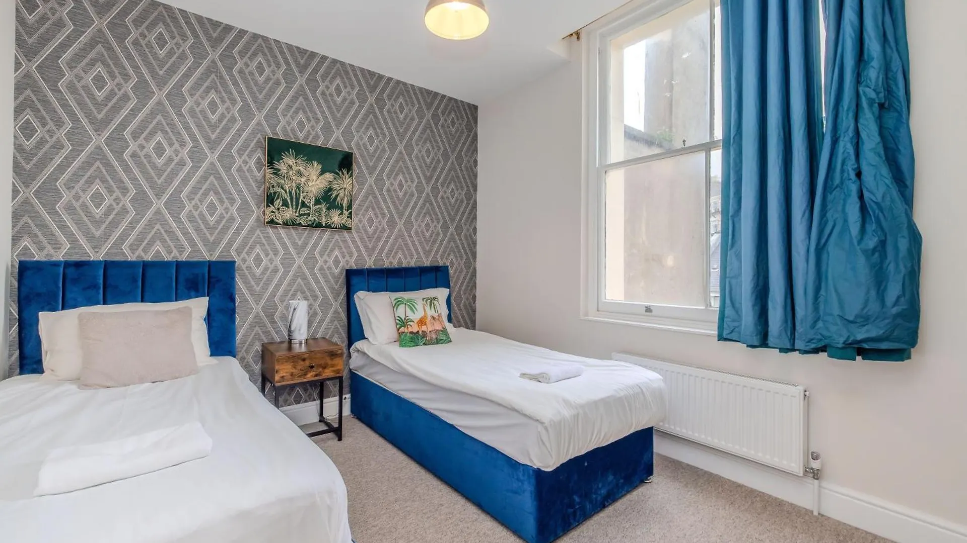 Flash Sale Central Hove 3 Bedroom Flat Bn310Fir04 Brighton
